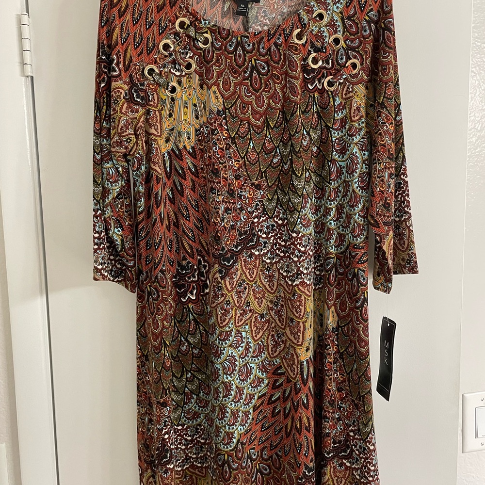 MSK Vibrant Paisley Long Sleeve Dress